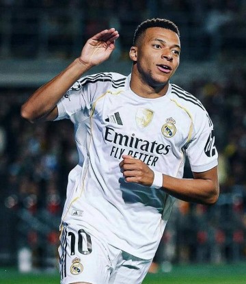 三大尖刀集体绽放!凯恩9场17球,姆巴佩9场13球,劳塔罗创造国米历史