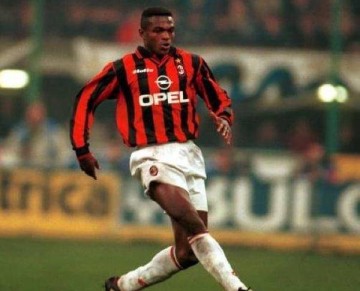 欧冠历史十大中卫评选:马队居首,范迪克上榜,水爷第三