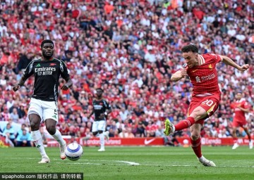 尘埃落定?!维尔茨投奔安菲尔德,利物浦“截胡”拜仁曼城,德甲帝星驾临!