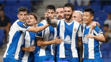 西甲焦点战：西班牙人迎战巴伦西亚，主场优势对决客场虫