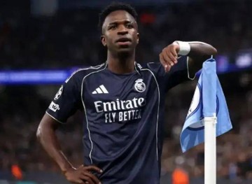 双杀曼城不足喜，皇马欧冠之路已到头，阵中有人比姆巴佩更适合当一哥