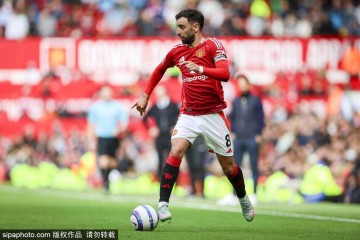 拒绝周薪70万英镑!B费为何选择留守曼联?