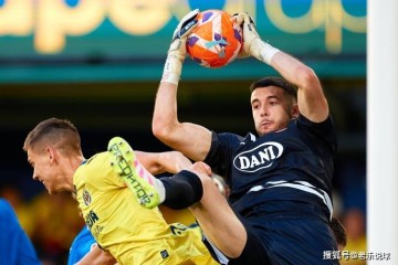 是伤病还是实力?特尔施特根下个赛季,终究要让出巴萨一门的位置