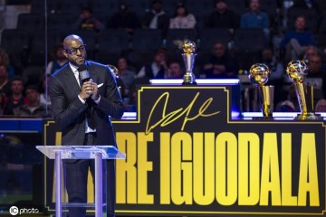 伊戈达拉球衣退役为何独特?不做“老大”也能成就传奇