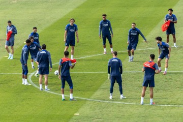 (外代二线)足球——法甲联赛:巴黎圣日尔曼赛前备战